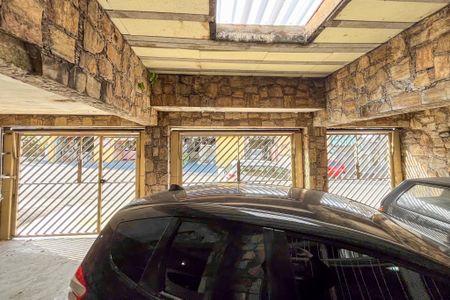 Casa à venda com 183m², 3 quartos e 4 vagas Casa à venda com 183m², 3 quartos e 4 vagasGaragem