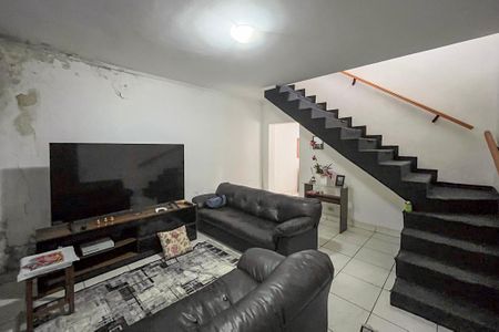 Casa à venda com 183m², 3 quartos e 4 vagas Casa à venda com 183m², 3 quartos e 4 vagasSala