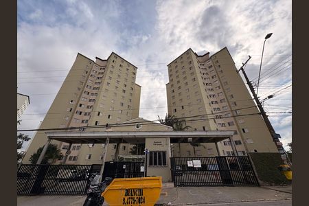 Apartamento à venda com 60m², 3 quartos e 1 vaga Apartamento à venda com 60m², 3 quartos e 1 vagaFachada