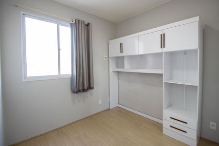 Quarto 2 de apartamento para alugar com 2 quartos, 41m² em Ramos, Rio de Janeiro
