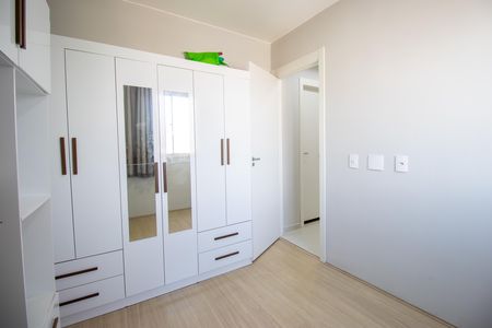 Quarto 2 de apartamento para alugar com 2 quartos, 41m² em Ramos, Rio de Janeiro