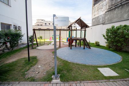 Apartamento para alugar com 41m², 2 quartos e sem vaga Apartamento para alugar com 41m², 2 quartos e sem vagaÁrea comum - Playground