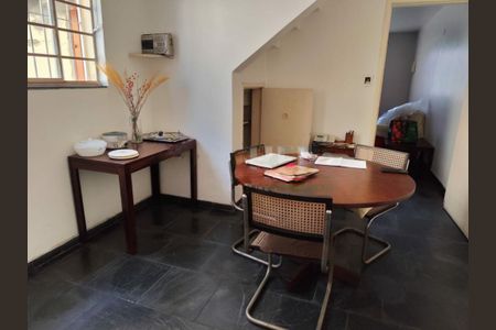 Casa à venda com 3 quartos, 220m² em Jardim Santo Antoninho, São Paulo
