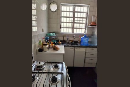 Casa à venda com 3 quartos, 220m² em Jardim Santo Antoninho, São Paulo