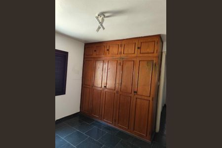 Casa à venda com 3 quartos, 220m² em Jardim Santo Antoninho, São Paulo