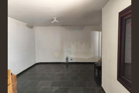 Casa à venda com 3 quartos, 220m² em Jardim Santo Antoninho, São Paulo