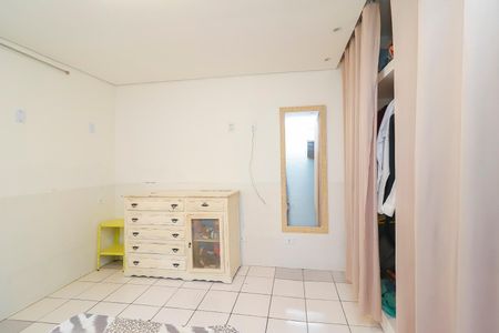 Casa para alugar com 60m², 1 quarto e sem vagaQuarto