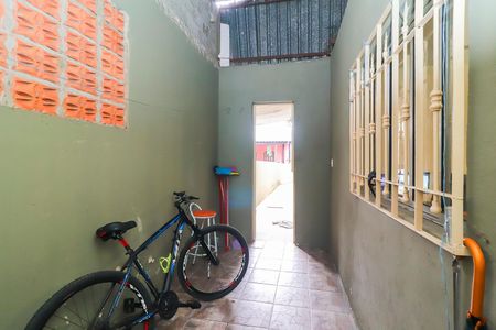 Casa para alugar com 60m², 1 quarto e sem vagaEntrada
