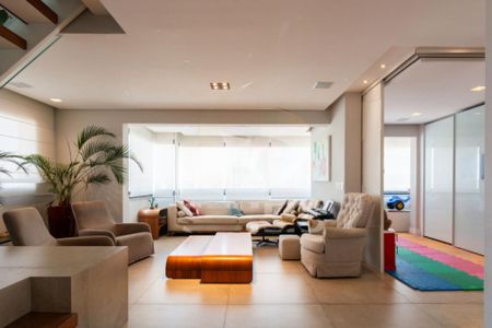 Apartamento à venda com 4 quartos, 280m² em Vila Mariana, São Paulo
