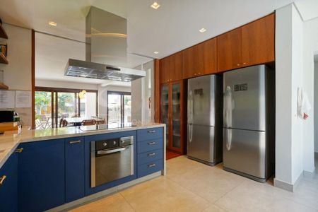 Casa à venda com 704m², 5 quartos e 8 vagas