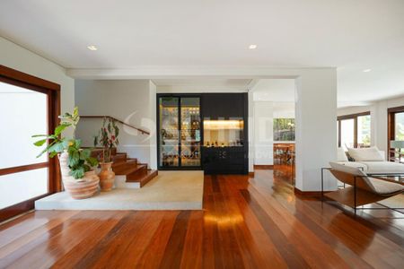 Casa à venda com 704m², 5 quartos e 8 vagas