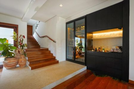 Casa à venda com 704m², 5 quartos e 8 vagas