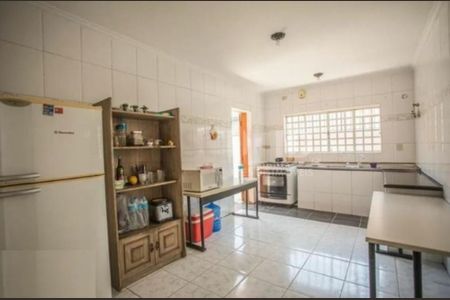Casa à venda com 5 quartos, 245m² em Campo Belo, São Paulo