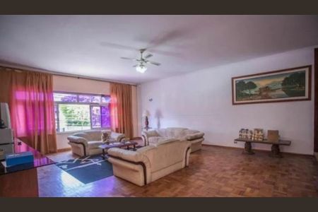 Casa à venda com 5 quartos, 245m² em Campo Belo, São Paulo