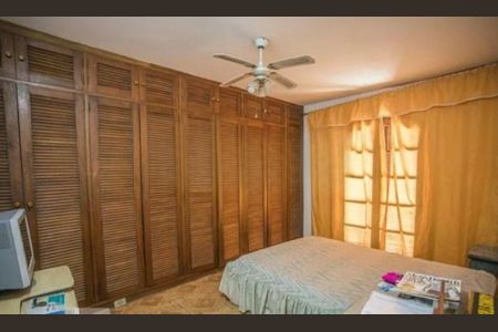 Casa à venda com 5 quartos, 245m² em Campo Belo, São Paulo