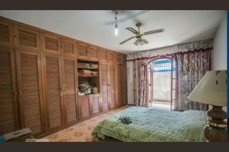 Casa à venda com 5 quartos, 245m² em Campo Belo, São Paulo