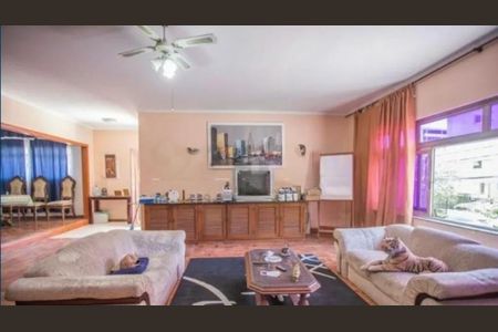 Casa à venda com 5 quartos, 245m² em Campo Belo, São Paulo