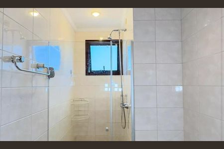Apartamento à venda com 140m², 3 quartos e 3 vagasBanheiro 