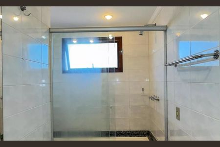 Apartamento à venda com 140m², 3 quartos e 3 vagasBanheiro 
