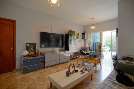 Casa à venda com 3 quartos, 238m² em Santo Amaro, São Paulo