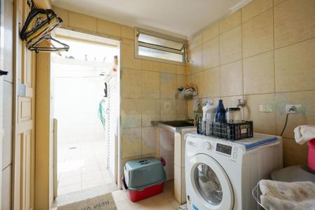 Casa à venda com 238m², 3 quartos e 2 vagas