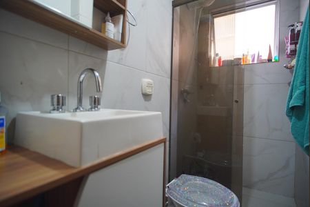 Banheiro Corredor de apartamento à venda com 1 quarto, 40m² em Petrópolis, Porto Alegre