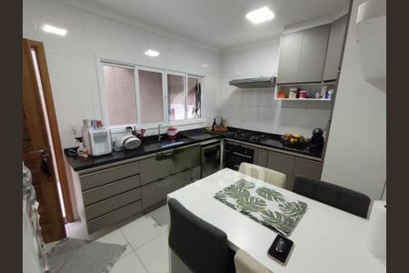 Casa à venda com 3 quartos, 100m² em Jardim da Campina, São Paulo