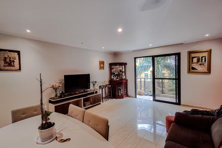 Apartamento à venda com 82m², 2 quartos e 2 vagas Apartamento à venda com 82m², 2 quartos e 2 vagasSala