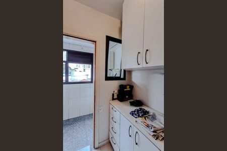 Apartamento à venda com 82m², 2 quartos e 2 vagas Apartamento à venda com 82m², 2 quartos e 2 vagasQuarto de Serviço