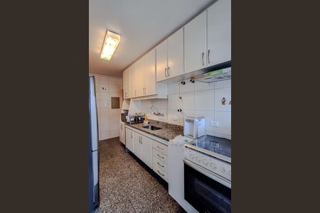 Apartamento à venda com 82m², 2 quartos e 2 vagas Apartamento à venda com 82m², 2 quartos e 2 vagasCozinha