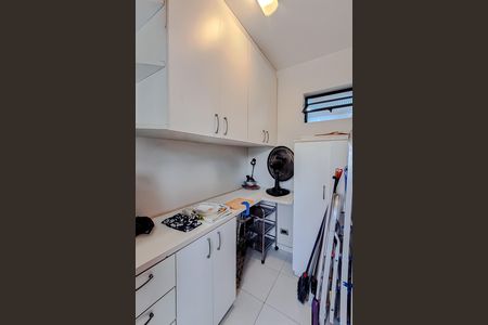 Apartamento à venda com 82m², 2 quartos e 2 vagas Apartamento à venda com 82m², 2 quartos e 2 vagasQuarto de Serviço