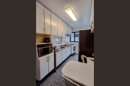 Apartamento à venda com 82m², 2 quartos e 2 vagas Apartamento à venda com 82m², 2 quartos e 2 vagasCozinha