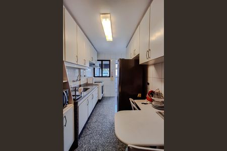 Apartamento à venda com 82m², 2 quartos e 2 vagas Apartamento à venda com 82m², 2 quartos e 2 vagasCozinha