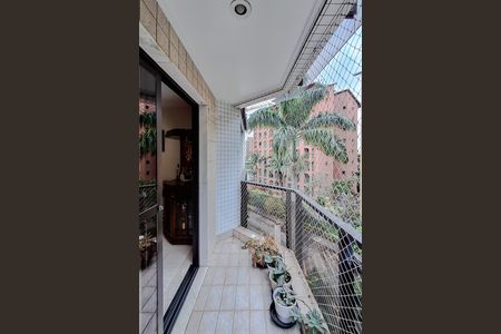 Apartamento à venda com 82m², 2 quartos e 2 vagas Apartamento à venda com 82m², 2 quartos e 2 vagasVaranda