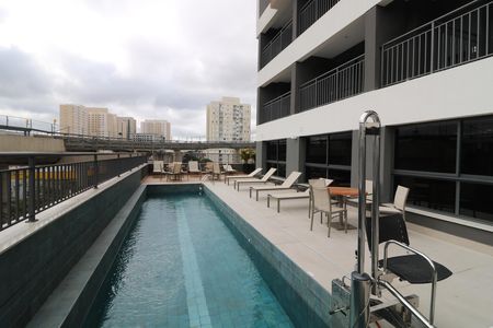 Studio à venda com 31m², 1 quarto e sem vagaÁrea comum - Piscina