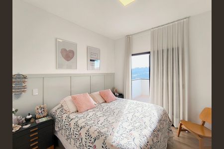 Casa de condomínio à venda com 170m², 3 quartos e 2 vagas Casa de condomínio à venda com 170m², 3 quartos e 2 vagasQuarto 1 - Suíte