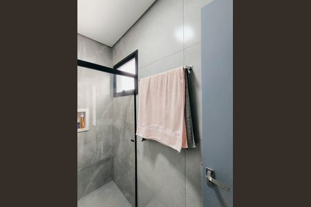 Casa de condomínio à venda com 170m², 3 quartos e 2 vagas Casa de condomínio à venda com 170m², 3 quartos e 2 vagasBanheiro 2