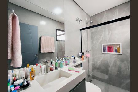 Casa de condomínio à venda com 170m², 3 quartos e 2 vagas Casa de condomínio à venda com 170m², 3 quartos e 2 vagasBanheiro 2