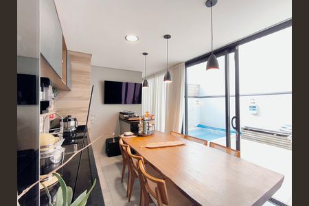 Casa de condomínio à venda com 170m², 3 quartos e 2 vagas Casa de condomínio à venda com 170m², 3 quartos e 2 vagasChurrasqueira
