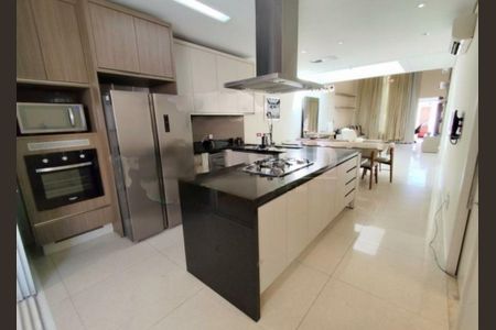 Casa à venda com 3 quartos, 160m² em Cidade Ademar, São Paulo