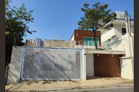 Casa à venda com 160m², 3 quartos e 2 vagas