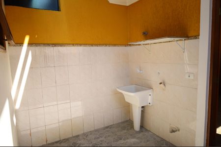 Casa à venda com 133m², 3 quartos e 1 vagaÁrea  de serviço