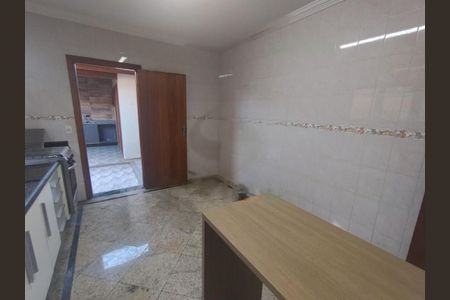 Casa à venda com 3 quartos, 133m² em Jardim Consórcio, São Paulo
