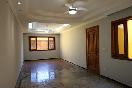 Casa à venda com 133m², 3 quartos e 1 vagaSala