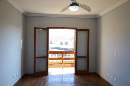 Casa à venda com 133m², 3 quartos e 1 vagaSuíte