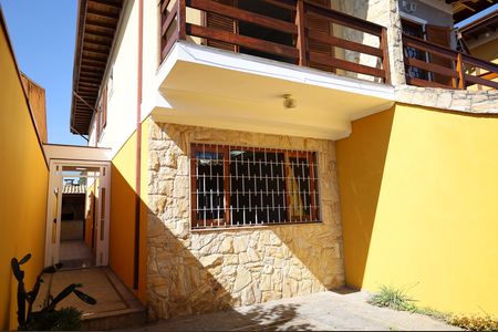 Casa à venda com 133m², 3 quartos e 1 vagaÁrea comum
