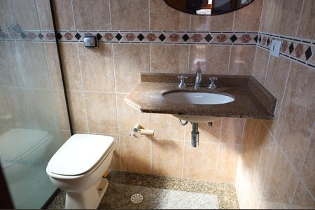Casa à venda com 133m², 3 quartos e 1 vagaBanheiro da Suíte