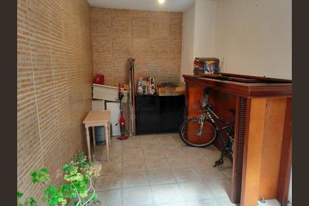 Casa à venda com 2 quartos, 105m² em Jardim Internacional, São Paulo
