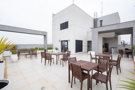 Apartamento para alugar com 48m², 2 quartos e 1 vaga Apartamento para alugar com 48m², 2 quartos e 1 vagaÁrea comum - Salão de festas