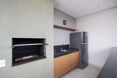 Apartamento para alugar com 48m², 2 quartos e 1 vaga Apartamento para alugar com 48m², 2 quartos e 1 vagaÁrea comum - Churrasqueira